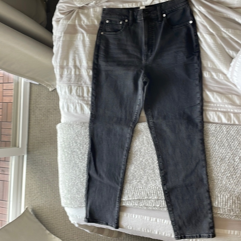NWT Madewell Perfect Vintage Jean in Lunar wash.
